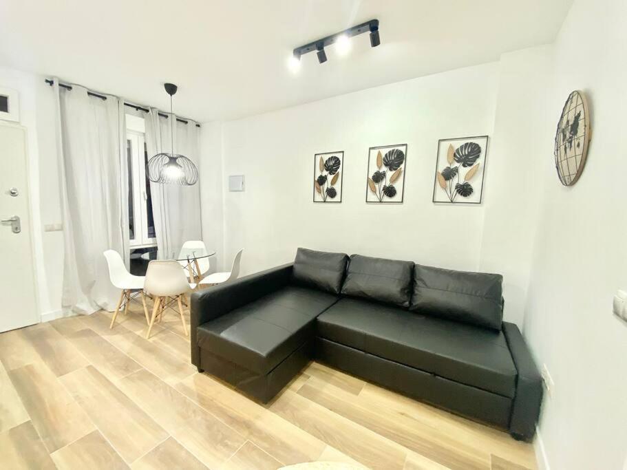 Madrid Rio Amparo Usera 외부 사진
